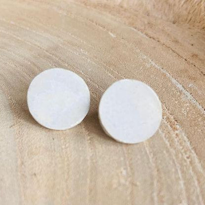 Boucles d'oreilles blanc cassé